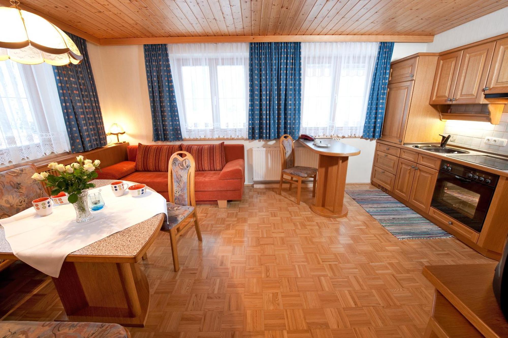Апартаменты Haus Grutschnigg Бадгаштейн Экстерьер фото